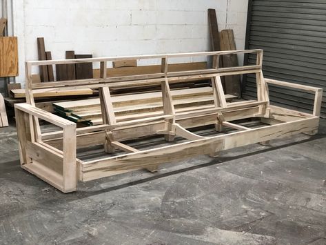 Sofa Frame Construction, Homemade Couch, बेडरूम डिजाइन, Sofa Wood Frame, Wooden Sofa Designs, Diy Couch, Living Room Sofa Design, Diy Sofa, Sofa Frame