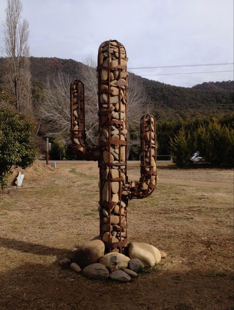 Drátěná Socha, Cactus Sculpture, Metal Sculpture Artists, Welding Art Projects, Metal Yard Art, Metal Welding, Metal Garden Art, Metal Projects, Metal Art Projects