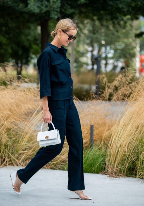 I Think This Is the One Handbag That Genuinely Goes With Everything White Bag Outfit, White Handbags, Navy Outfit, Copenhagen Fashion, Wearing All Black, Couture Handbags, Copenhagen Style, Copenhagen Fashion Week, White Handbag