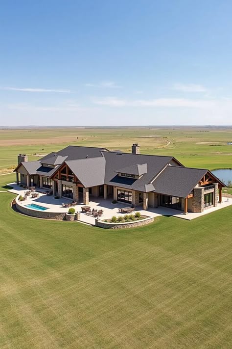 45 Charming Ranch Style Homes That Embrace Simplicity Dream Home On Acreage, Wood Ranch House, Ranch Luxury Homes, Homes For Large Families, Ranch Home Design Plans, Custom Ranch Style Homes, Luxury Farmhouse Exterior, Modern Barndominium Ideas Exterior, Bloxburg Ranch House