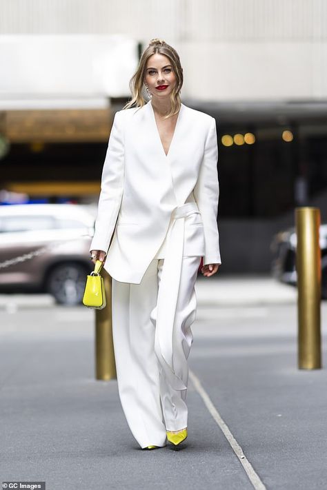 Princess Michael Of Kent, Ivory Suit, White Linen Suit, Tuesday Afternoon, White Suit, Linen Suits, Julianne Hough, Emmy Award, Linen Suit