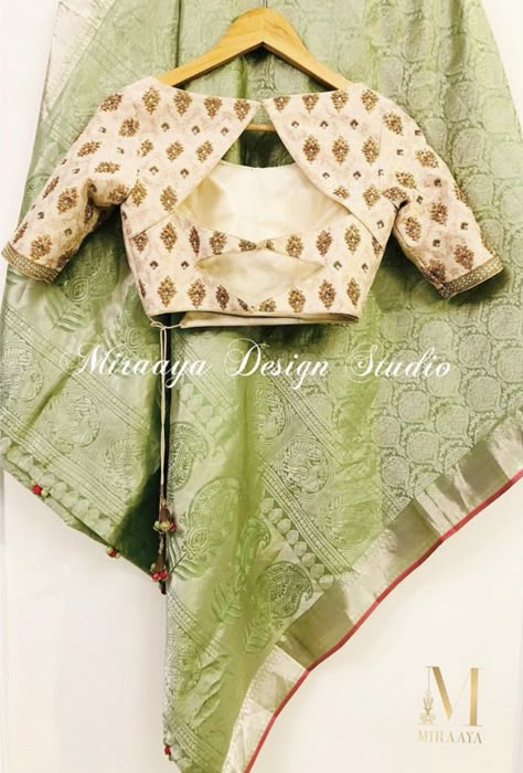 Ruffle Blouse Designs, Casual Blouse Designs, Brocade Blouse Designs, Blouse Designs Pattern, Model Blouse Designs, Boat Neck Blouse Design, Best Blouse Designs, Fashionable Saree, Latest Blouse Designs Pattern