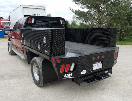 Black Diamond Tread Aluminum Contractor Truck Tool Box with Lower Drawers Series | Buyers Products Contractor Truck, Flatbed Truck Beds, Truck Bed Tool Boxes, Custom Flatbed, Utility Bed, Truck Accesories, Headache Rack, Truck Organization, Trailer Tent