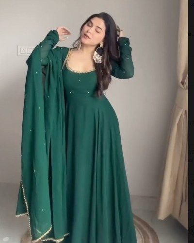 BONYHUB ONLINE UK To Buy Click 👉https://bonyhub.co.uk/collections/anarkali-suits PLUS SIZES ARE AVAILABLE 👉14 Day Easy Return Policy 👉 Fast UK shipping #desifashion #asianfashion #southasianfashion #ethnicwear #Modestfashion #kurtis #PunjabiFashion #asianstreetstyle #pakistanifashion #pakistaniwedding #indianweddings #indianwedding #desi #eidfashion #modestoutfits #britishasian #desiuk #ukdesi #DesiVibes #punjabiuk #desiculture #asian #sareeloveforever #sareefashion #sareestyle #s... Stitching Anarkali Dress, Kurti Designs Latest Anarkali Suits, Dark Green Anarkali Dress, Sequin Salwar Suit, Dark Green Kurti, Dark Green Anarkali, Anarkali Kurti Design, Simple Anarkali Suits, Green Anarkali Dress