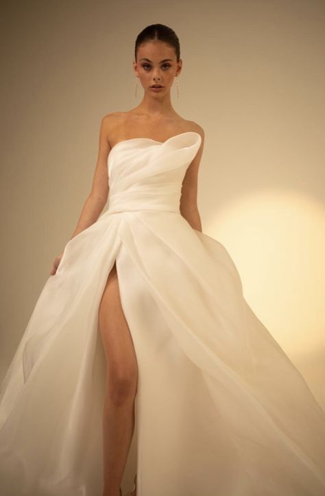 Structured Wedding Dress, Mariana Hardwick Wedding Dress, Mariana Hardwick, Asymmetrical Wedding Dress, Bride Things, Organza Bridal, Contemporary Wedding Dress, Wedding Dresses Princess Ballgown, Wedding Dress Organza