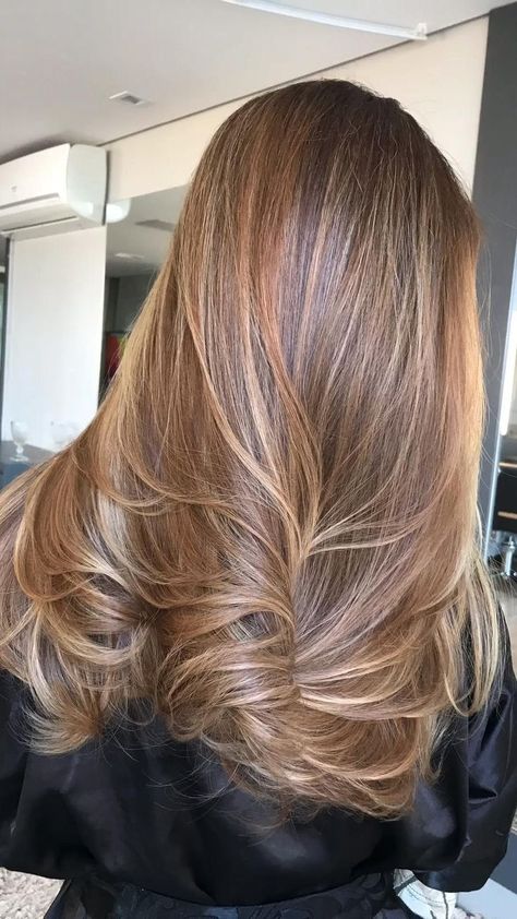 Check more at https://beautyfashionideas.com/makeup/7837/ Hair Color Reference, Highlights For Summer, Getting Hair Done, Ash Brown Hair Balayage, Hair Up Ideas, Red Hair With Blonde, Cut Curtain Bangs, Brown Hair With Lowlights, Dark Hair Dye