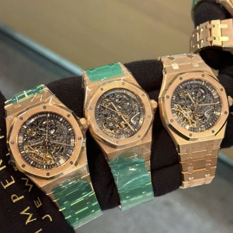 Audemars Piguet Skeleton, Gold Audemars Piguet, Luxurious Lifestyle, Celebrity Dads, Luxury Timepieces, Skeleton Watch, Audemars Piguet, Luxury Lifestyle, Time Piece