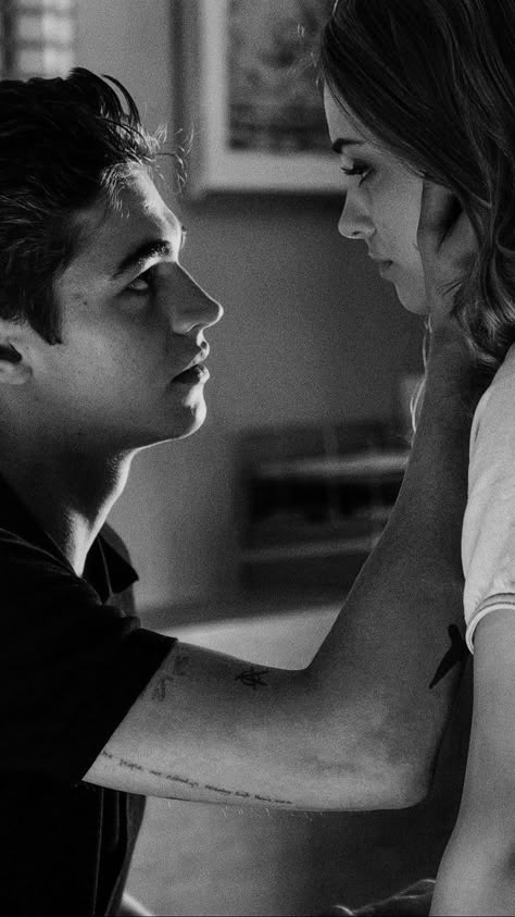 Romantic Films Aesthetic, Tessa And Hardin, Tessa Hardin, Hardin And Tessa, After Passion, Hardin Tessa, Fiennes Tiffin, After We Collided, Hot Hero