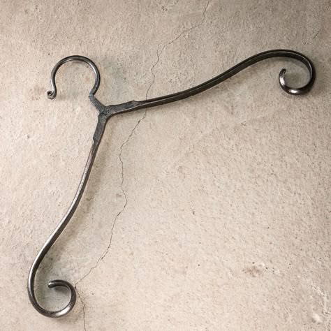 Small Forged Items, Small Blacksmith Projects, Diy Forge, Small Projects Ideas, Blacksmith Ideas, Forging Tools, Black Smith, Black Smithing, Welding Crafts