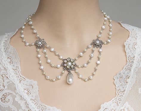 prettttttty! Victorian Wedding Jewelry, Vintage Bridal Necklace, Wedding Choker Necklace, Romantic Necklace, Bridal Pearl Necklace, Pearl Necklace Vintage, Pearl Bridal Jewelry, Pearl Necklace Wedding, Craps