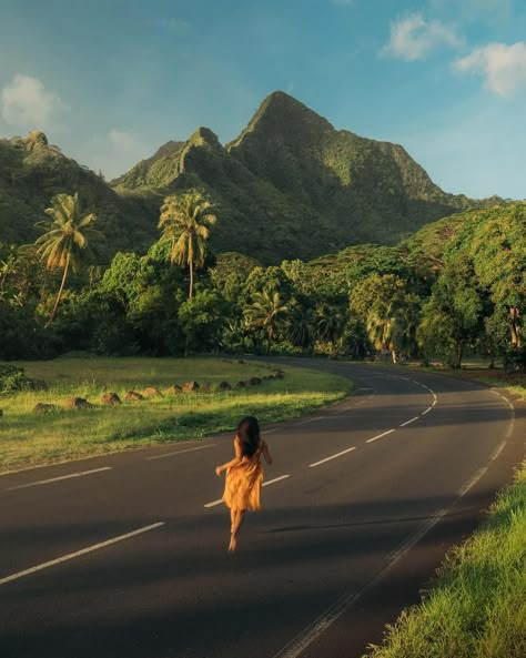 French Polynesia is renowned for its stunning natural beauty and wild terrain, making it a paradise for nature lovers and adventurers. The islands are characterized by lush tropical landscapes, pristine beaches, and crystal-clear turquoise lagoons teeming with marine life. A must-visit for those of you captivated by the wonders of Mother Nature. 📸 @emmett_sparling #SoVirtuoso #VirtuosoTravel Tropical Nature, Travel Aesthetic Island, Adventurer Aesthetic, Island Aesthetic, Tropical Travel Aesthetic, Travel Aesthetic Tropical, Moorea French Polynesia Aesthetic, Life In Paradise, Tahiti French Polynesia