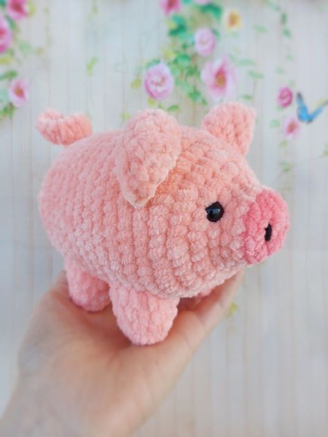 crochet amigurumi beautiful patterns Crochet Pink Stuffed Animal, Small Plush Crochet, Crochet Pink Animal, Crocette Animals, Crochet Animals Ideas, Pink Crochet Animals, Pink Things To Crochet, Pink Crochet Plushies, Beginner Crochet Projects Free