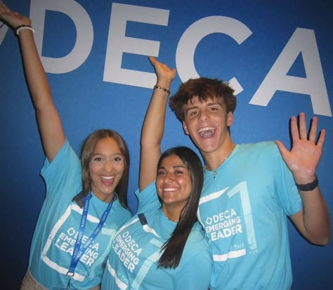 Shoutout to all our amazing chapter & association leaders who attended #DECAELS 🥳 We’re excited to see how you #BeTheOne that makes a difference in our members’ experiences ✨💙 Deca Club, High School Clubs, I Will Graduate, I Believe In Us, Legal Career, Speech And Debate, Pics With Friends, Year Vision Board, School Clubs