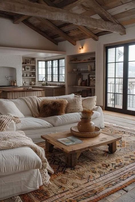 Country House Lighting Ideas, Rustic Elegant Home Decor Interiors, Living Room Country Chic, Spanish Cottage Interiors, Country Modern Interior, Cozy Farm Home, Rustic Country Living Room, Chalet Home, Country Farmhouse Living Room