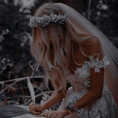 Image Couple, Royalty Aesthetic, Trendy Wedding Hairstyles, Dream Wedding Ideas Dresses, Cute Wedding Ideas, Wedding Hairstyle, Wedding Hairstyles For Long Hair, Hairstyles For Long Hair, Fairytale Wedding