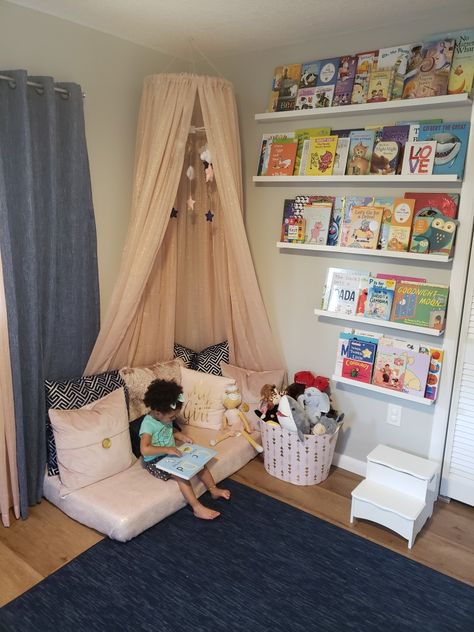 Play Nook Ideas, Canopy Over Chair Reading Nooks, Playroom Cozy Corner, Classroom Canopy Reading Nooks, Canopy Book Corner, Calm Reading Corner, Playroom Reading Corner Cozy, Toddler Mattress Reading Nook, Kallax Reading Corner