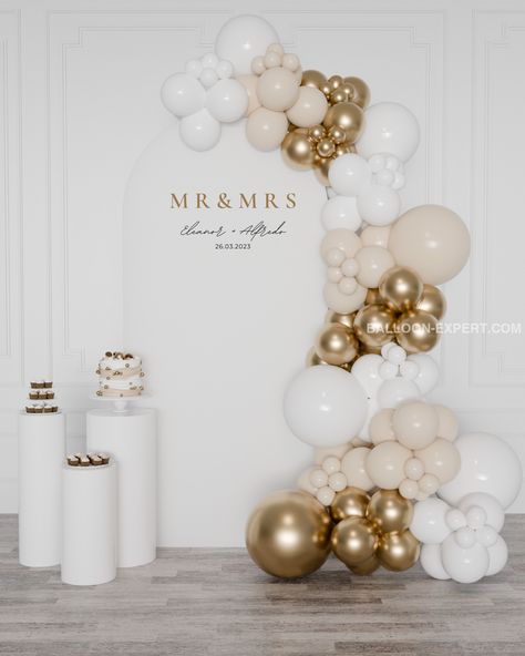 White Sand And Gold Balloon Garland, Balloon Wall For Wedding, Cream And Gold Balloon Arch, Wedding Ideas Balloons, White And Gold Balloon Decor, Gold And White Balloons Decoration, Birthday Reception Decorations, White Cream And Gold Balloon Arch, Wedding Arch Ideas Balloons