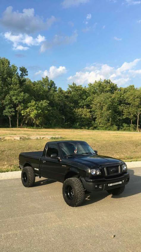 Blacked out FORD RANGER pickup Ford Ranger Raptor 2023, Ford Ranger Single Cab, Ford Ranger Modified, Ford Ranger Ideas, Ford Ranger Lifted, 4x4 Ford Ranger, 2004 Ford Ranger, Ford Ranger Pickup, 2002 Ford Ranger