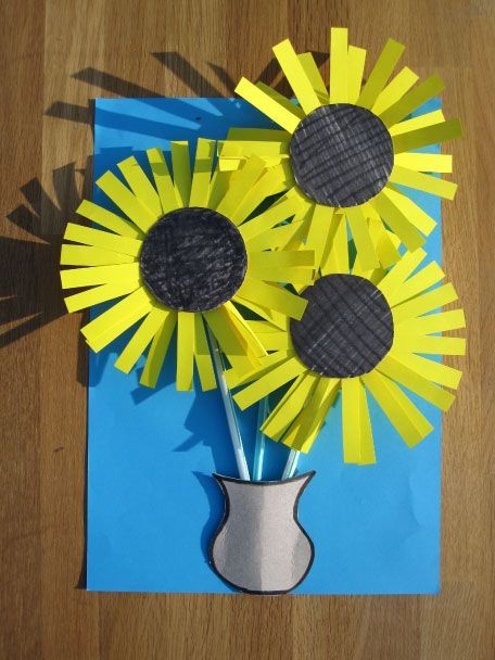 Vincent van Gogh Sunflowers Craft Activity | Paper Arts & Crafts Ideas For Creative Kids Classe D'art, 3d Art Projects, Sunflower Crafts, Van Gogh Sunflowers, Spring Crafts For Kids, Paper Art Craft, Craft Activity, Spring Art, Childrens Crafts