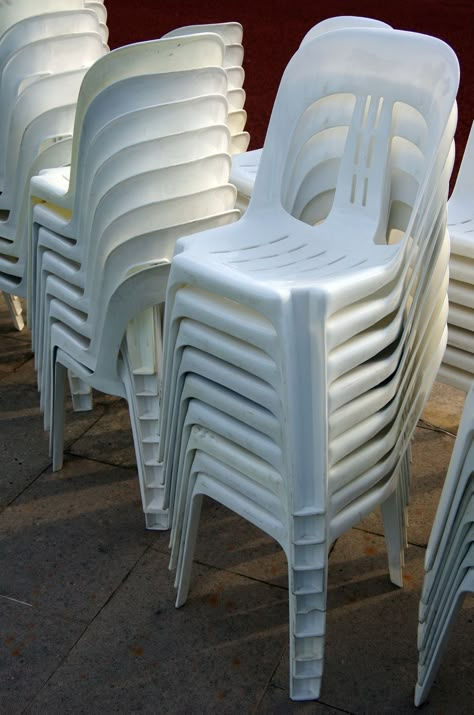 Chairs For Party, White Plastic Chair, Vintage Websites, Halloween Booth, Plastic Chair Design, Plastic Seats, White Plastic Chairs, Portable Outdoor Shower, Types Of Chairs