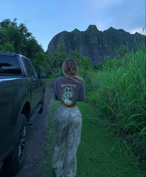 Cali Road Trip Outfits, Hippie Country Outfits, Camping Fits Aesthetic, Nature Walk Outfit, Camp Outfits Aesthetic, Adventure Aesthetic, Hiking Outfit, Insta Inspo, Outfits Aesthetic