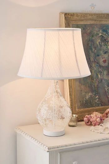 White Shabby Chic Bedroom, Shabby Chic Accessories, Glass Lamp Base, Shabby Chic Lamps, Shabby Chic Table, New Bedroom Ideas, Flat Decor, Contemporary Desk, Rachel Ashwell