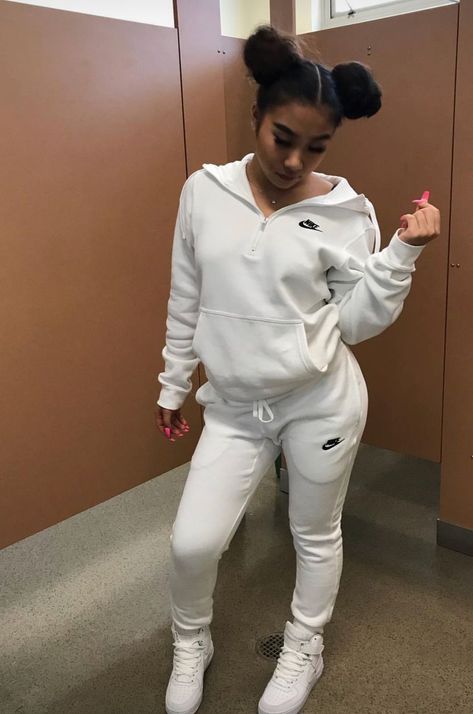 School Leggings, August Alsina, Teenage Outfits, Boyfriend Diy, Recipes Beef, Diy Basket, Tomboy Outfits, Swag Outfits For Girls, Lazy Outfits