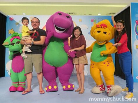 Meeting barney at the mall | Barney the dinosaurs, Barney & friends