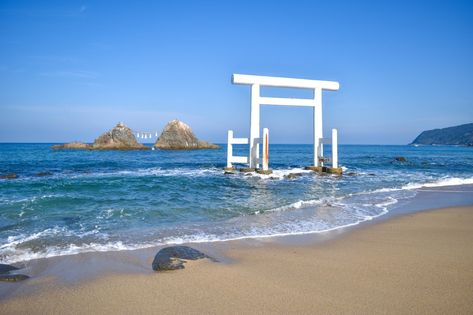 Itoshima: Little Known Heavenly Beach in Fukuoka, Japan Beach Japan Aesthetic, Japanese Beach Aesthetic, Japan Seaside, Japanese Beach, Kyushu Japan, Japan Beach, Seaside City, Japanese Countryside, Sunset Road