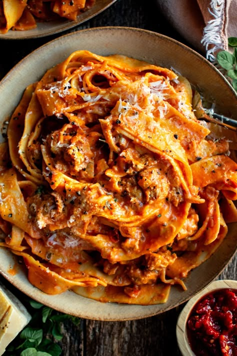 This creamy calabrian chili pappardelle comes together quickly with lots of flavor in the spicy sauce. It’s an ideal fall or winter pasta dish, completed by a hearty green salad and some fresh bread alongside. Wife Dinner Ideas, Bear Spaghetti, Winter Pasta Dishes, Date Night Food, The Original Dish, Winter Pasta, Pasta And Sauce, Calabrian Chili, Pasta Pasta