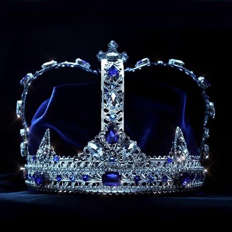 King Royal Blue Crown #kingcrown #royalfamily #RoyalCrown #handmadecrown #customcrown #medievalcrown #renaissancecrown #bluecrown #fyp Royal Crowns King, Blue King Crown, Fantasy Crown Queens, Royal Blue Crown, Ruby Jewelry Ring, King Crowns, King And Queen Crowns, Fantasy Crown, King Jewelry