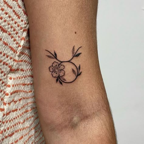 Tattoo Ideas Zodiac Signs Taurus, Horoscope Taurus Tattoo, Taurus Heart Tattoo, Small Tattoo Taurus, Taurus Simple Tattoo, Taurus Ankle Tattoo, Cute Taurus Tattoo For Women, Simple Taurus Tattoo For Women, May Taurus Tattoo