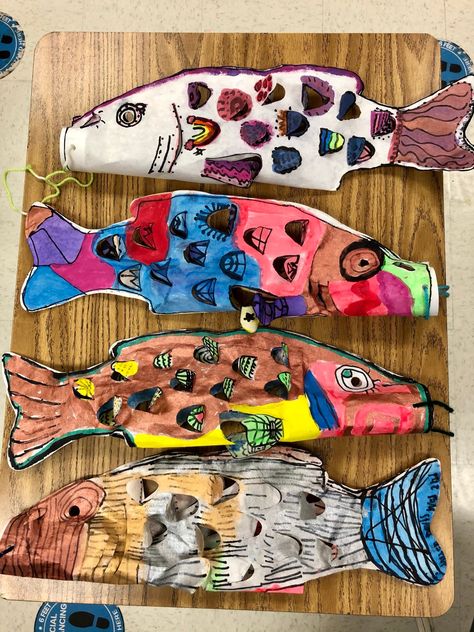 Japanese Carp Kites (2nd grade) | Wow Art Project Japanese Art Projects, 2nd Grade Art Lessons, Japan Art Preschool, Japanese Art Projects For Kids, Japan Topic Ks2, 2nd Grade Art Projects, Fish Art Kindergarten, Japanese Art Projects For Middle School, Japanese Myth