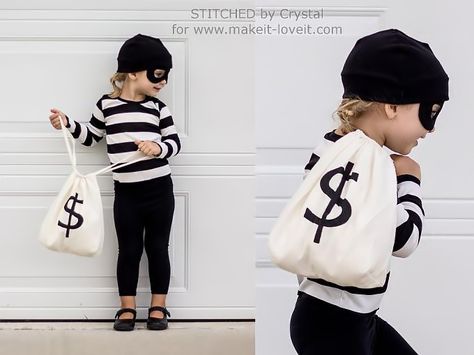 last minute bandit halloween costume - Try these 21+ Last minute Halloween costume ideas that are both creative and easy and you can pull off in less than one hour. Minions, bandits, dolls and more Easy Last Minute Halloween Costumes, Diy Halloween Dress, Bandits Costume, Halloween Dress Up Ideas, Costumes Faciles, Diy Costumes Kids Boys, Diy Fantasia, Meme Costume, Halloween Costumes To Make