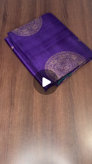 Tussar Saree, Saree Banarasi, Silk Saree Banarasi, Bead Embroidery Patterns, Saree Silk, Banarasi Silk Saree, Tussar Silk Saree, Zari Work, Banarasi Saree