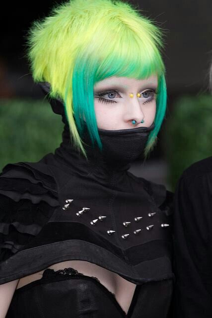 ☆ Green Mullet, Cyberpunk Hairstyles, Y2k Hairstyles Short, Cyberpunk Hair, Look Grunge, Y2k Hairstyles, Hair References, Mohawk Hairstyles, Punk Hair