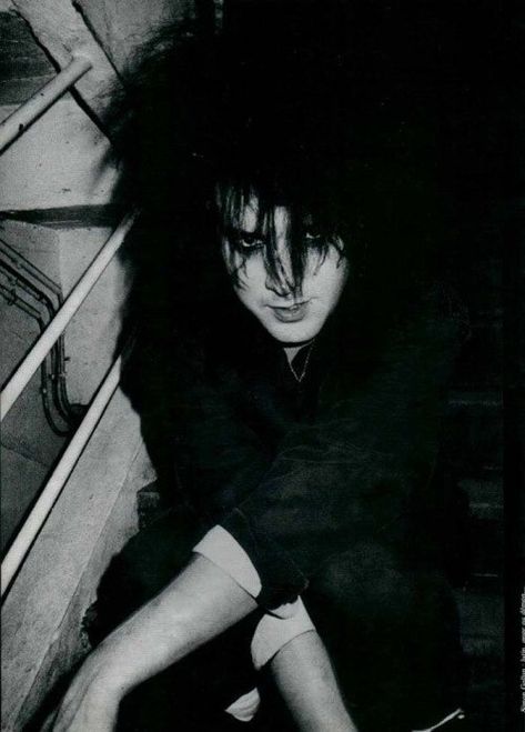 Dark Siders, Traditional Goth, Simon Gallup, 80s Goth, Goth Subculture, Trad Goth, About Me Page, Robert Smith, Gothic Rock