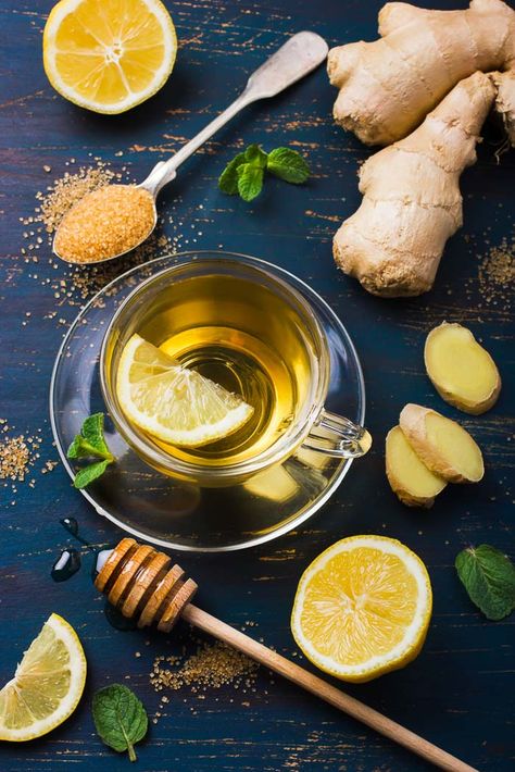 Green Tea With Ginger, Tea With Ginger, Broccoli Smoothie, Ginger And Lemon, Green Tea Detox, Green Tea And Honey, Ginger Benefits, Lemon Benefits, Green Tea Benefits