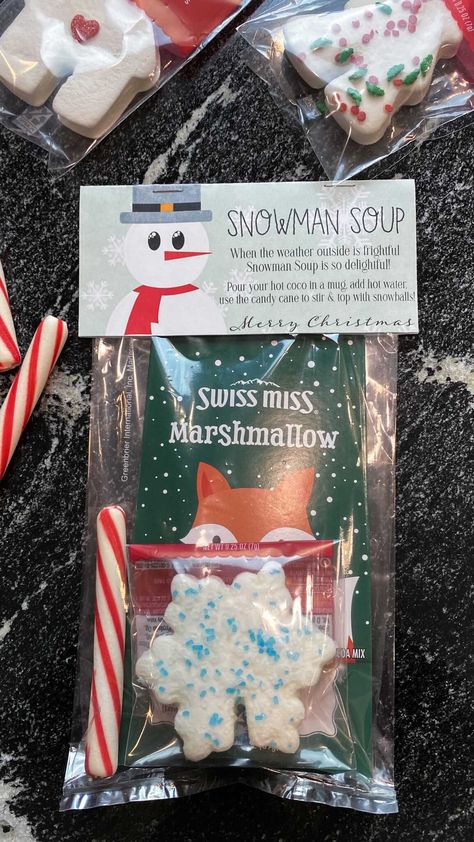 Snowman Soup Ideas, School Christmas Gifts, Snowman Soup, Soup Ideas, Santa Gifts, Preschool Ideas, Christmas Crafts For Kids, So Delicious, Candy Cane