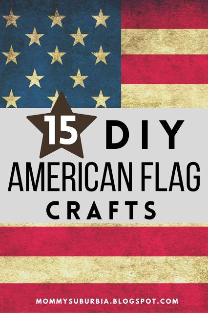 Art With Seashells, Strip Rag Quilts, Diy American Flag, American Flag Crafts, Rag Flag, Diy Flag, Flag Crafts, Log Candles, Metal Wreath Frame