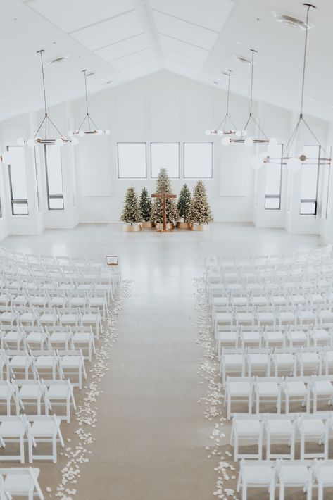 Winter Wedding Entrance Decor, Wedding Cross Altar Christmas, Indoor Christmas Wedding Ceremony, Christmas Tree Background Wedding, Christmas Tree Ceremony Backdrop, Christmas Ceremony Wedding, December Wedding Ceremony Decor, Winter Wedding Arch Indoor, Winter Wedding Mistletoe