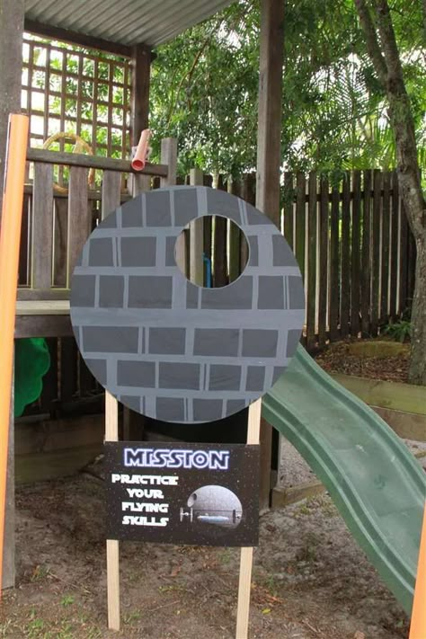 Star Wars Bday Party, Lego Star Wars Birthday, Vbs Games, Lego Star Wars Party, Lego Birthday Party Ideas, Star Wars Theme Party, Star Wars Party Ideas, Star Wars Crafts, Fly Paper