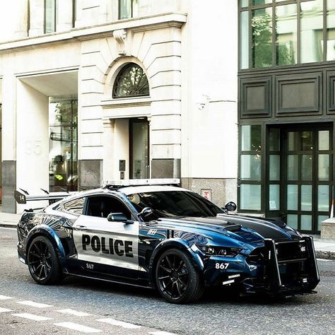 Ford Wallpaper, Mobil Off Road, Transformers Cars, Police Truck, Cop Cars, Police Vehicles, Mustang Cars, Police Car, Best Luxury Cars