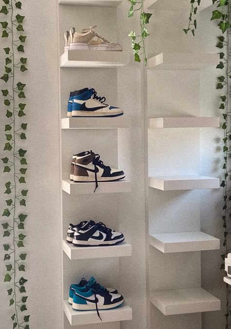 Room Ideas Aesthetic Shoe Wall, Shoe Rack On The Wall, Room Shelfs Idea, Sneaker Shelf In Bedroom, Shoe Shelves Aesthetic, Shoes Wall Shelf, Shoe Shelf For Bedroom, Shoes On Wall Shelves, White Shoe Rack Ideas