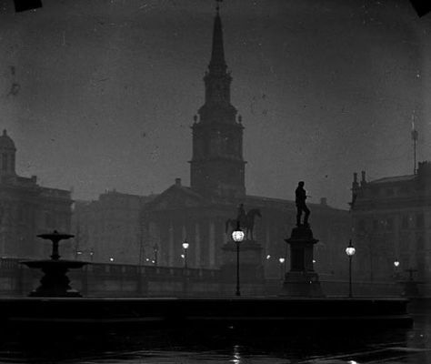 Lost London 1870 – 1945 | London By Gaslight London At Night, 19th Century London, Night Story, London Night, London Aesthetic, The Nights, Brick Lane, Old London, Dark Academia Aesthetic