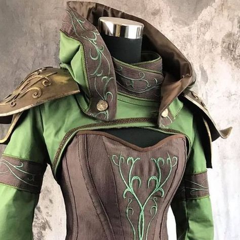 Elven Aesthetic Clothes, Fantasy Elf Outfit, Fantasy Traveler Outfit, Wood Elf Costume, Elven Outfit, Hobbit Fashion, Fantasy Fits, Huntress Costume, Cosplay Elf