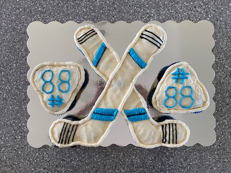 Hockey Pull Apart Cupcake Cake, Hockey Cupcake Cake, Hockey Cupcakes, Pull Apart Cupcake Cake, Pull Apart Cake, Cake Pulls, Hockey Birthday, Sports Theme Birthday, Pull Apart Cupcakes