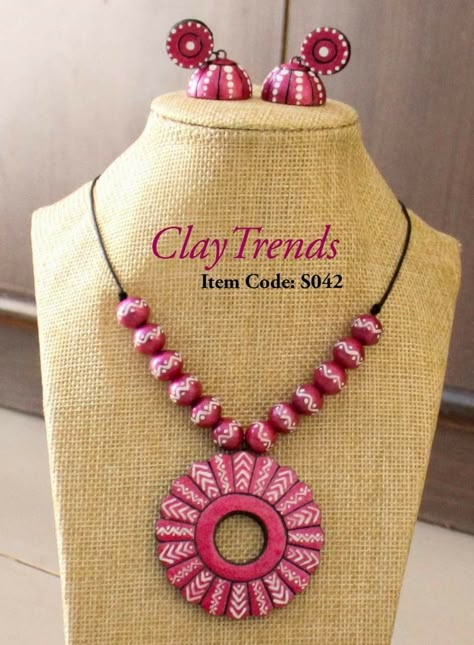 Terracotta Jewellery Designs Handmade, Terracotta Jewellery Designs Modern, Terracotta Design, Diy Earrings Materials, Terracotta Jewellery Making, Terracotta Jewellery Designs, Terracotta Earrings, Micro Mosaic Jewelry, Diy Fabric Jewellery