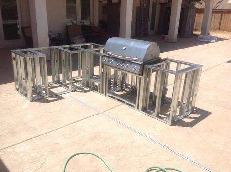 Build A Bbq, Outdoor Grill Island, Outdoor Bbq Area, Outdoor Grill Station, Outdoor Bbq Grill, Outdoor Barbeque, Grill Island, Diy Bbq, Outdoor Kitchen Bars