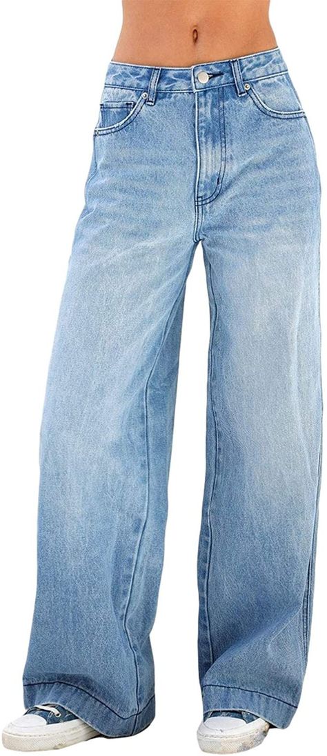 I used to love me some JNCOs and I'm glad that they are coming back. JNCOs are still not cheap and actually more than what we remember. Although this first pair on the picture actually has a lot of similarities for a fraction of the price. Baggy Jeans For Women, Outfit Recommendations, Ripped Jeans Women, High Waisted Wide Leg Jeans, St Barths, Womens Fashion Jeans, Jean Large, Jean Vintage, Vintage Preppy